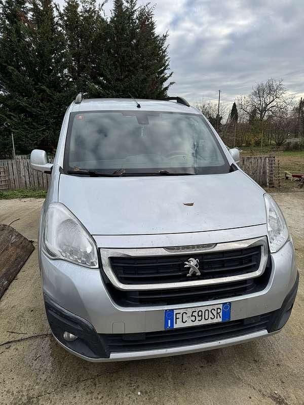 Usata Peugeot TePee Active 120 CV (88 kW) 2016 Station wagon
