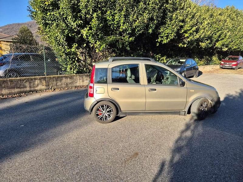 Usata Fiat Panda Dynamic 60 CV (44 kW) 2009 Beige Utilitaria