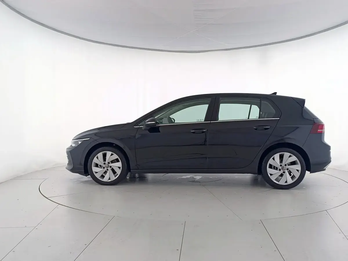 Brugt VW Golf VIII Style 150 HK (110 kW) 2025 Sort Sedan