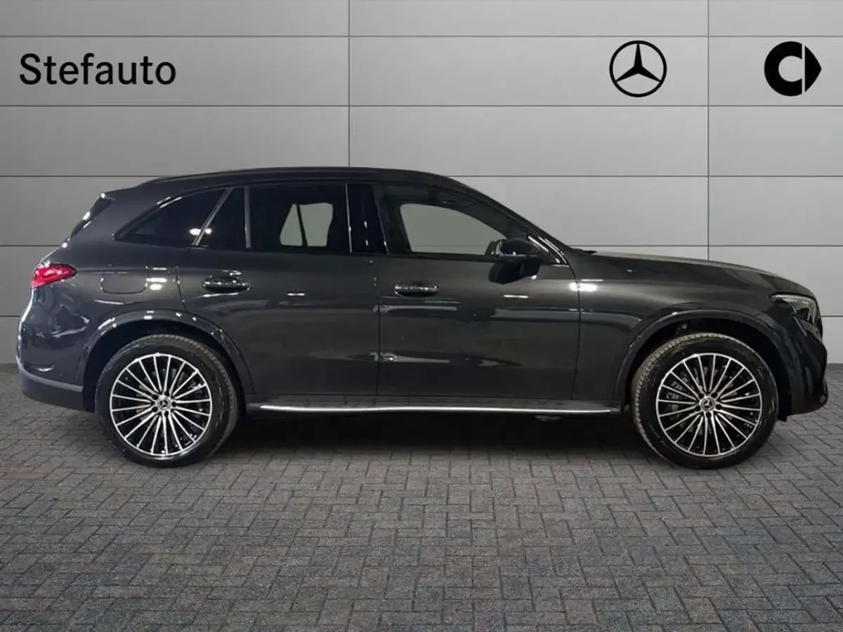 Nuova Mercedes GLC300 AMG Line Premium 197 CV (144 kW) 2026 Grigio grafite SUV