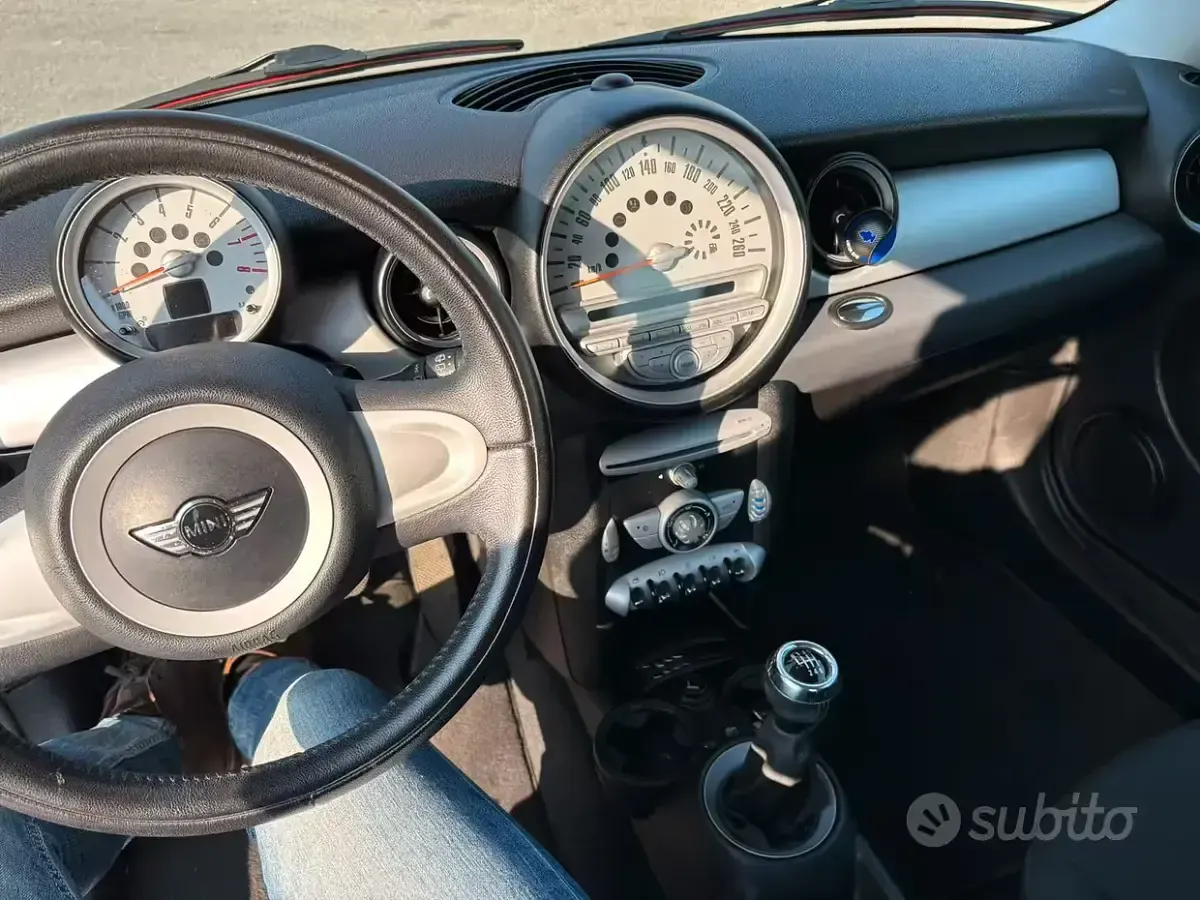 Usata Mini ONE 75 CV (55 kW) 2010 Grigio Utilitaria