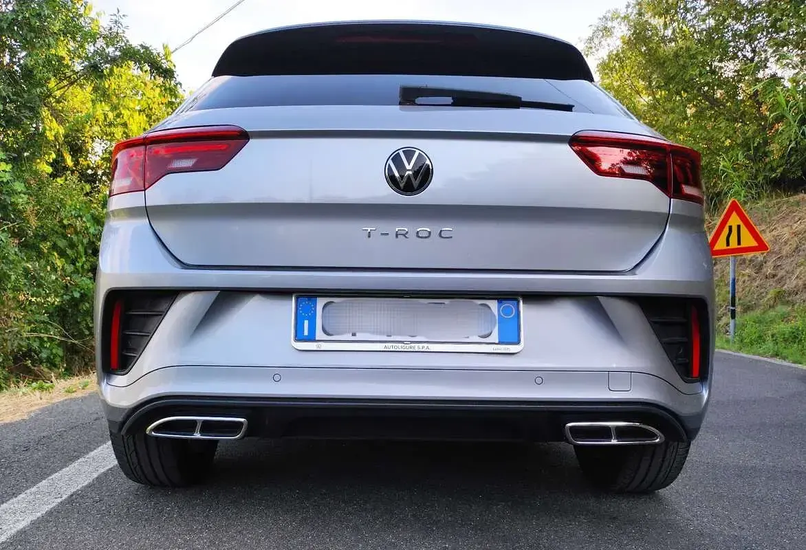 Usata VW T-Roc R-line 150 CV (110 kW) 2024 SUV