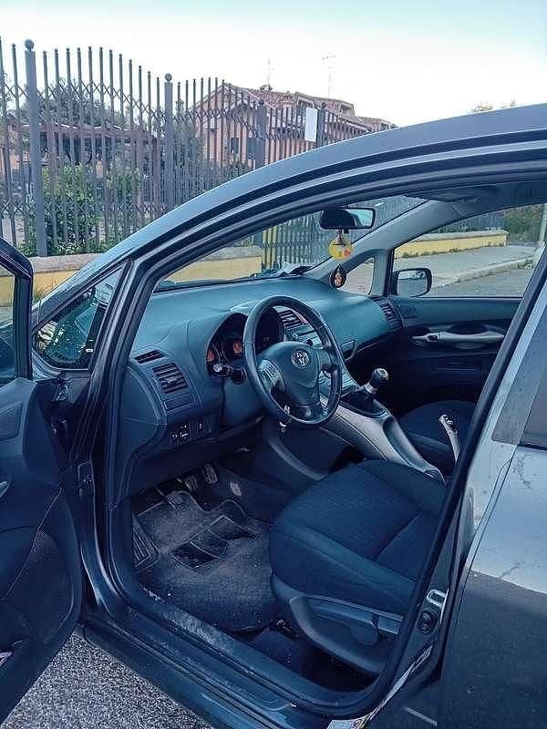 Usata Toyota Auris 90 CV (66 kW) 2009 Berlina
