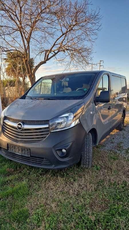 Usata Opel Vivaro 121 CV (88 kW) 2017 Grigio Monovolume