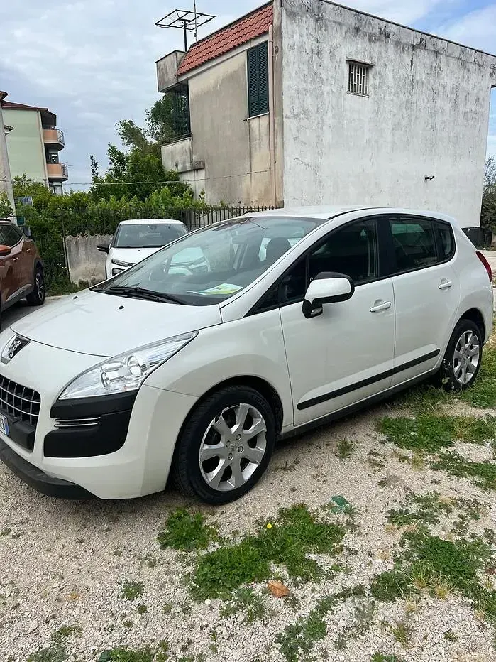 Usata Peugeot 3008 109 CV (80 kW) 2010 Bianco Station wagon