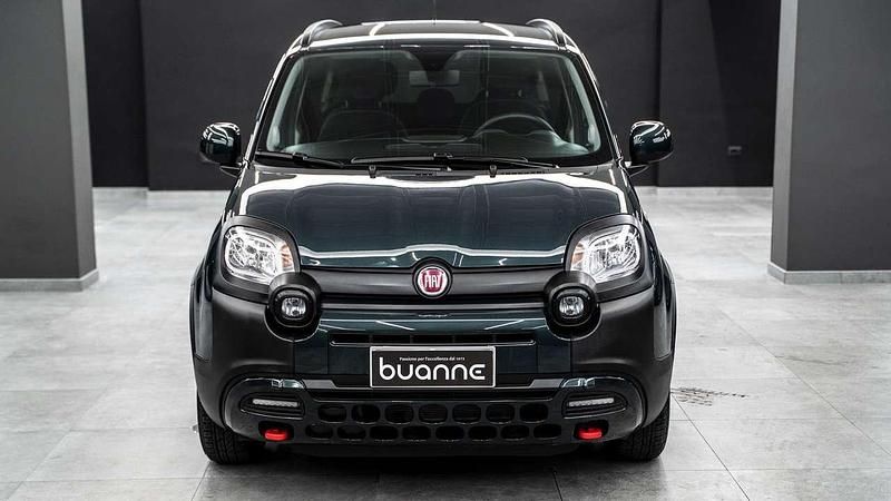 Usata Fiat Panda Cross Cross 69 CV (50 kW) 2024 Verde scuro perlato metall Utilitaria