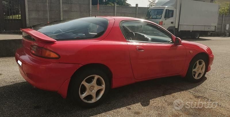 Usata Mazda MX3 129 CV (94 kW) 1995 Rosso Coupé