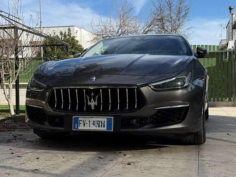 Usata Maserati Ghibli GranLusso 250 CV (183 kW) 2019 Grigio Berlina