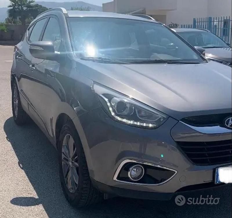 Grigio Usata 2015 Hyundai ix35 Xpossible SUV | 12.900 € (Molto cara) - Immagine 1/4
