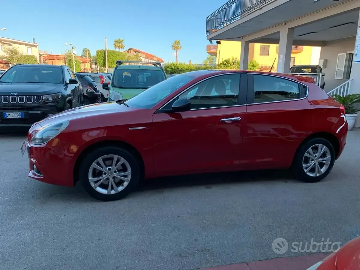 Brugt Alfa Romeo Giulietta Progression 105 HK (77 kW) 2014 Rød Hatchback