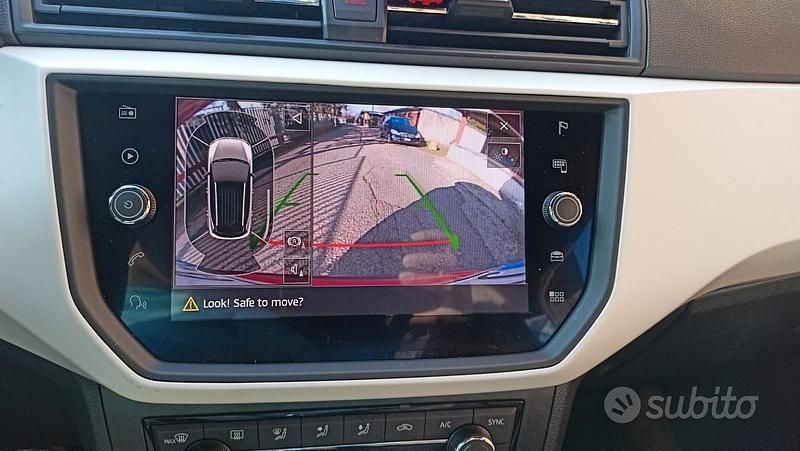 Usata Seat Arona 90 CV (66 kW) 2020 Rosso SUV