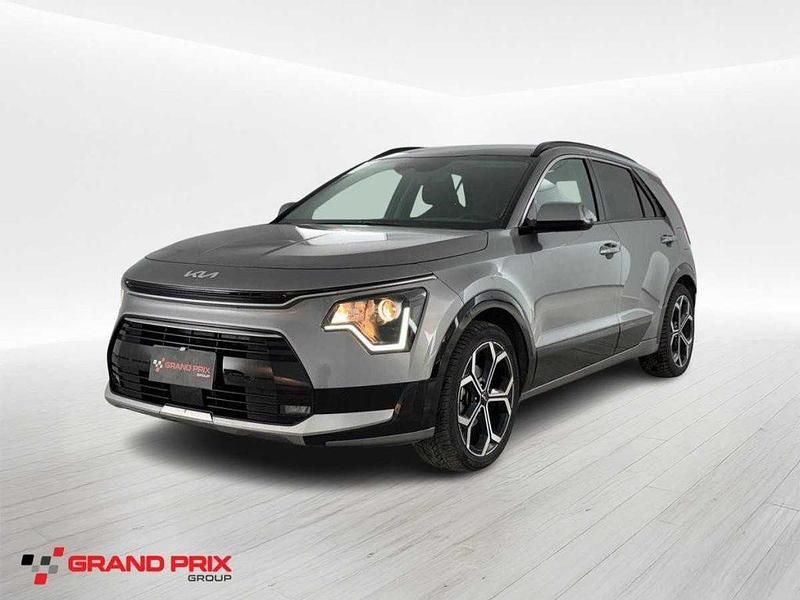 Usata Kia Niro 105 CV (77 kW) 2023 Argento SUV