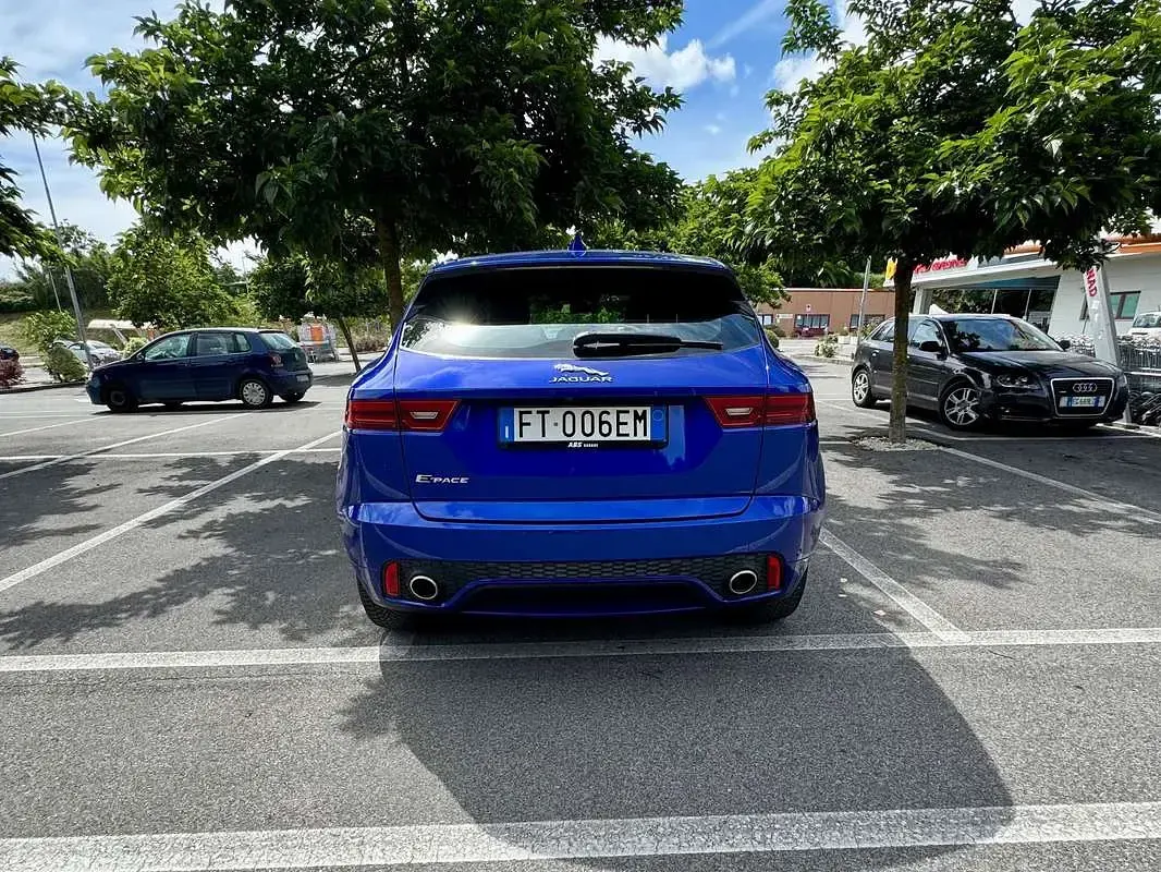 Usata Jaguar E-Pace R-Dynamic 179 CV (131 kW) 2018 Blu SUV