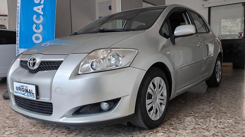 Usata Toyota Auris Sol 89 CV (65 kW) 2009 Grigio Utilitaria