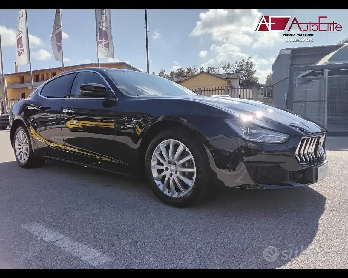 Usata Maserati Ghibli 250 CV (183 kW) 2018 Nero Berlina