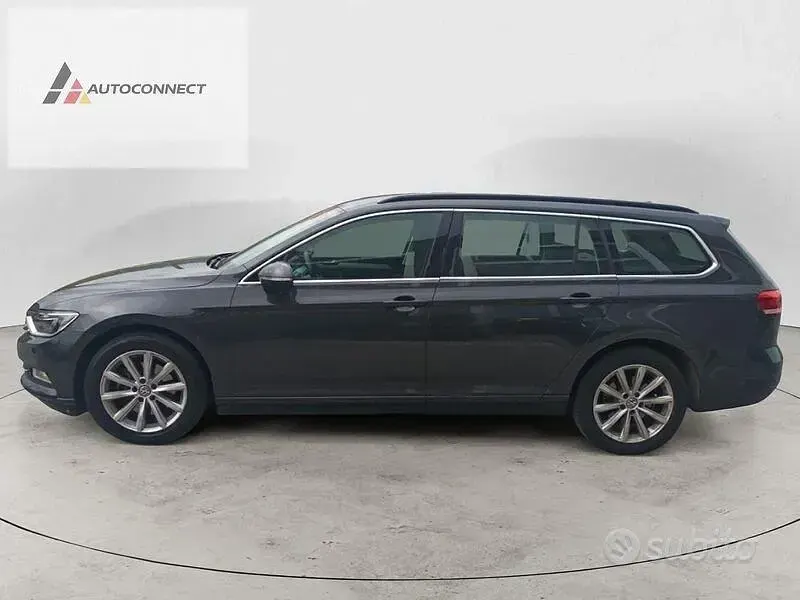 Usata VW Passat 120 CV (88 kW) 2018 Grigio Station wagon