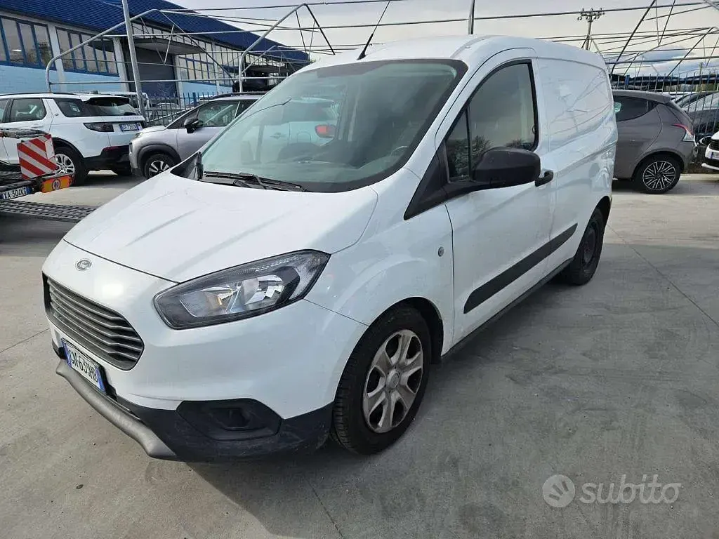Usado Ford Transit Trend 101 CV (74 kW) 2023 Blanco Van
