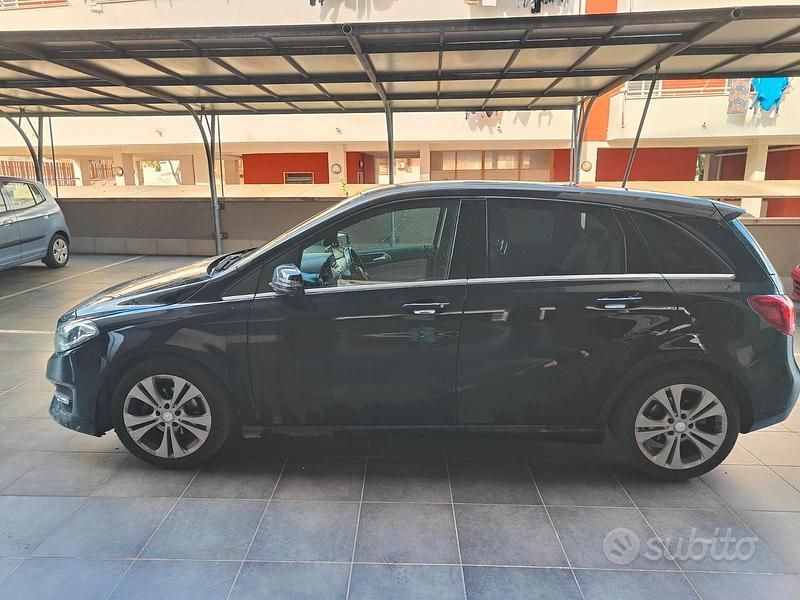 Usata Mercedes B160 2015 Monovolume