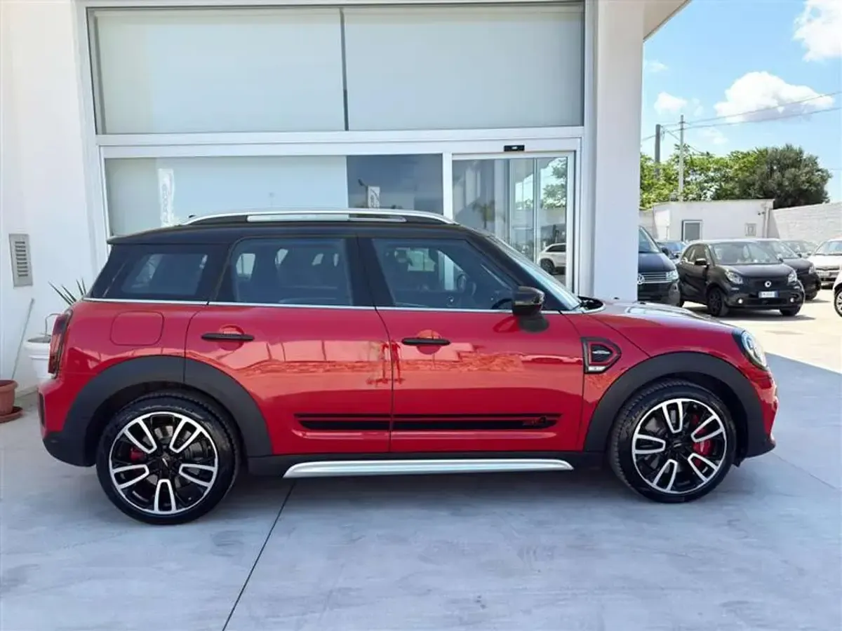 Usata Mini Cooper D Countryman 306 CV (225 kW) 2023 Rosso / apple red SUV