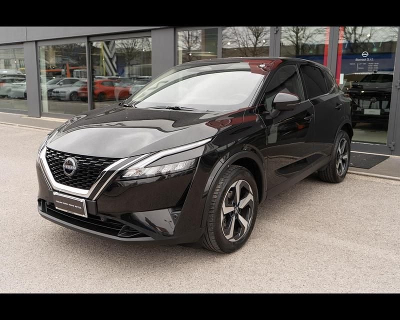 Usata Nissan Qashqai N-Connecta 158 CV (116 kW) 2023 Black metallic SUV