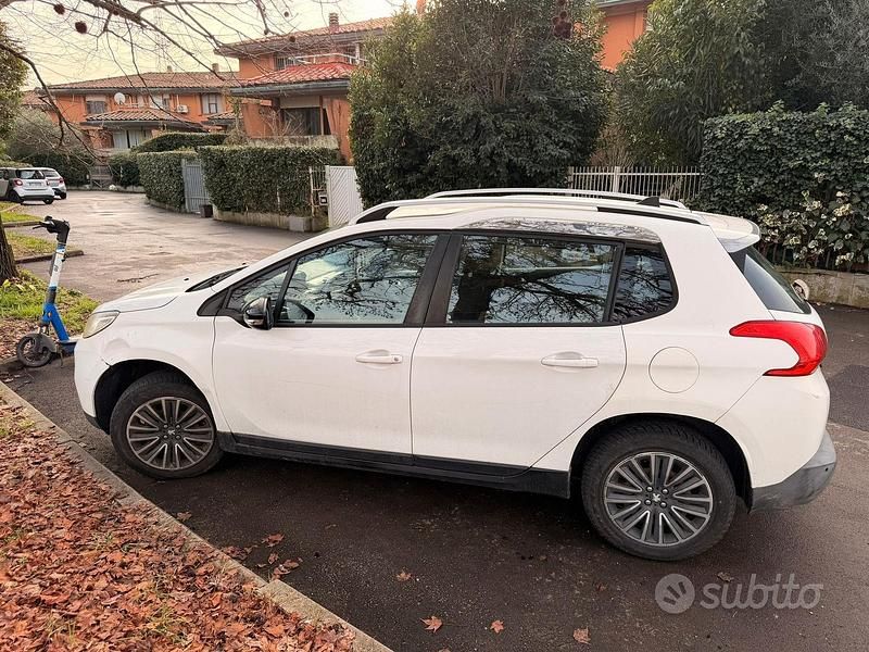 Usata Peugeot 2008 82 CV (60 kW) 2016 Bianco SUV