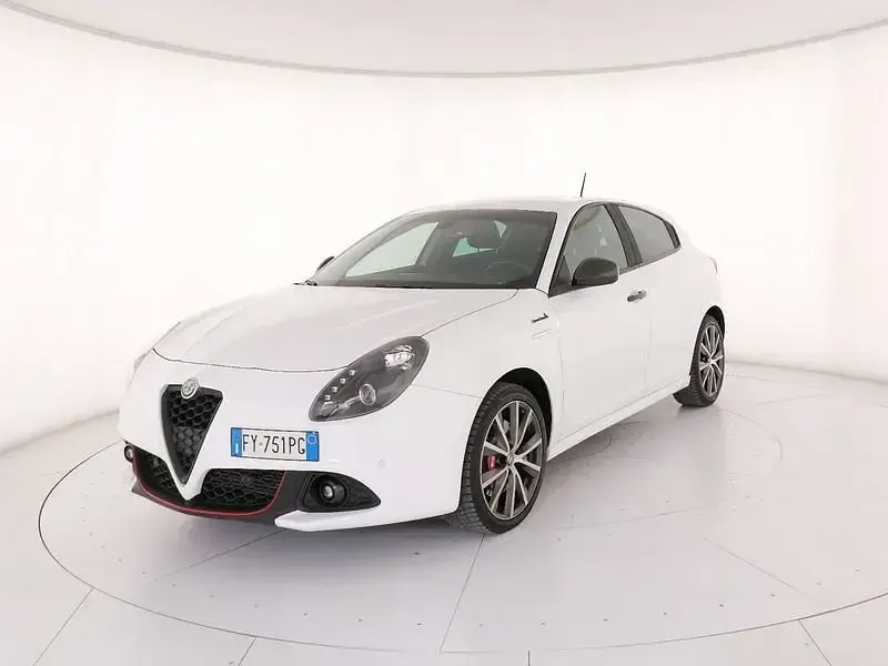 Usata Alfa Romeo Giulietta 120 CV (88 kW) 2019 Bianco Utilitaria