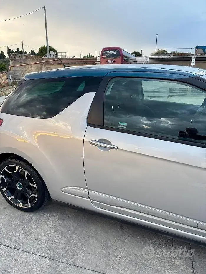Usata DS Automobiles DS3 Crossback 99 CV (72 kW) 2016 Grigio