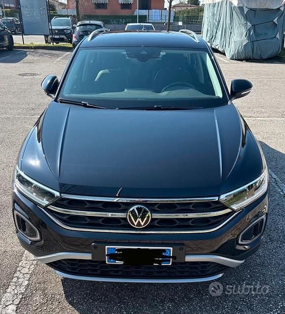 Usata VW T-Roc Style 110 CV (80 kW) 2023 Nero SUV