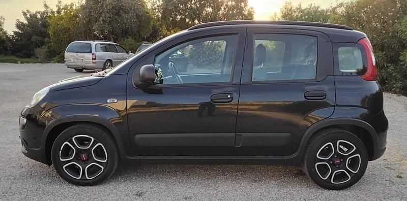 Usata Fiat Panda Cross Cross 70 CV (51 kW) 2022 Nero Utilitaria