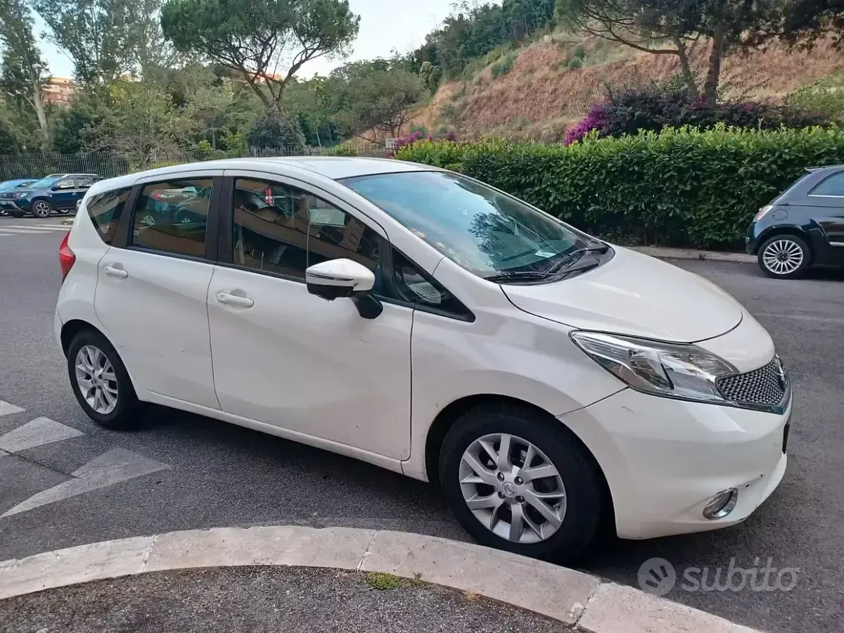 Usata Nissan Note Tekna 90 CV (66 kW) 2013 Bianco Utilitaria