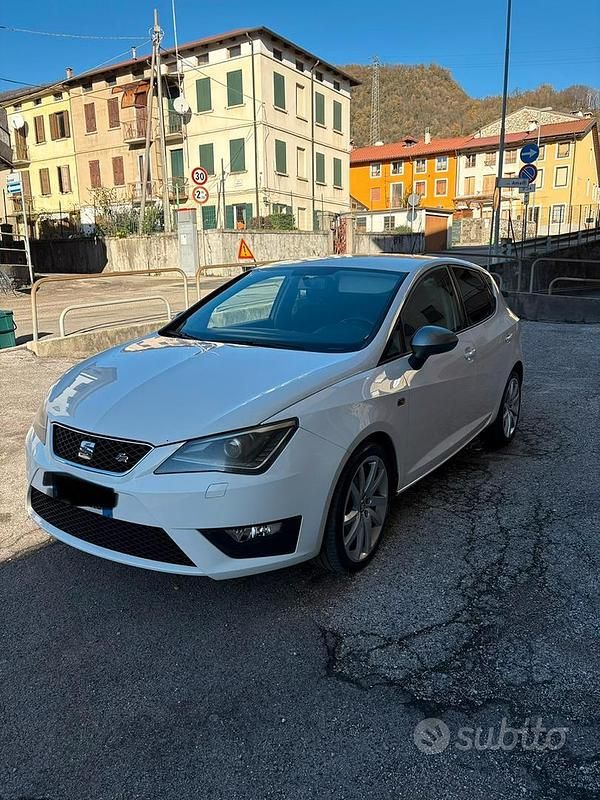 Bianco Usata 2014 Seat Ibiza Style Tre volumi | 4500 € (Ottimo prezzo) - Immagine 1/4