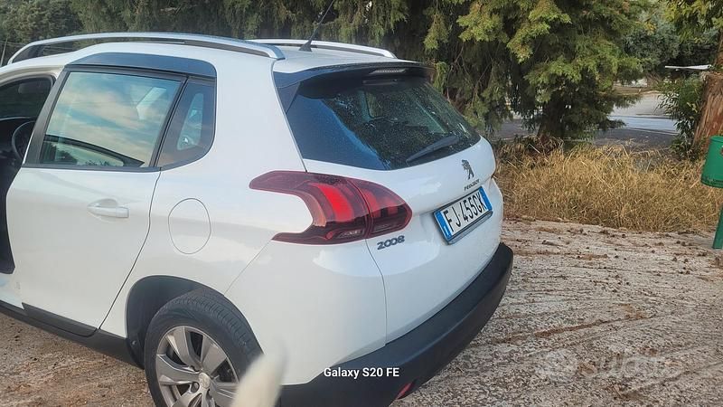 Usata Peugeot 2008 99 CV (72 kW) 2017 Bianco SUV