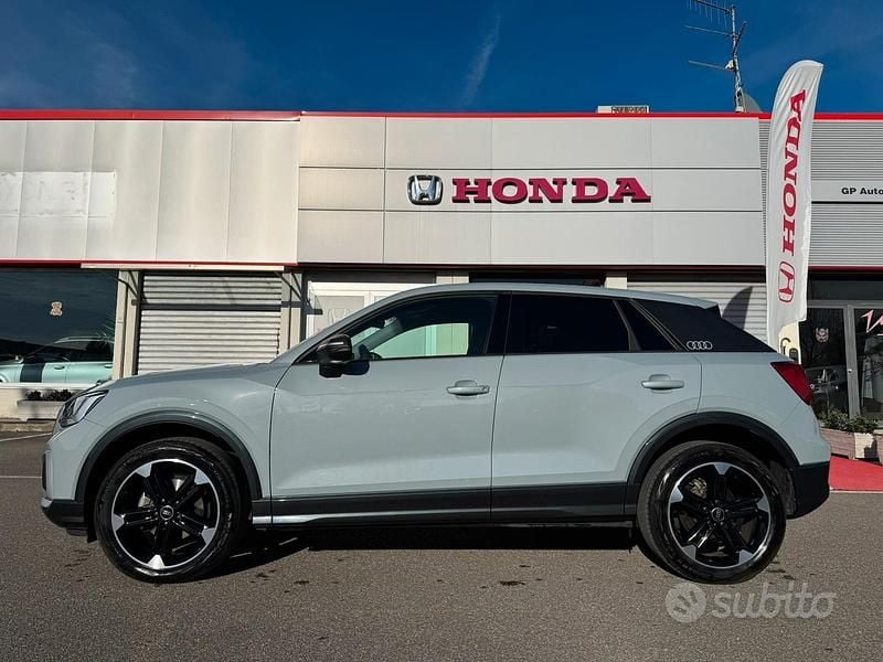Grigio Usata 2023 Audi Q2 Advanced SUV | 27.500 € (Cara) - Immagine 1/4
