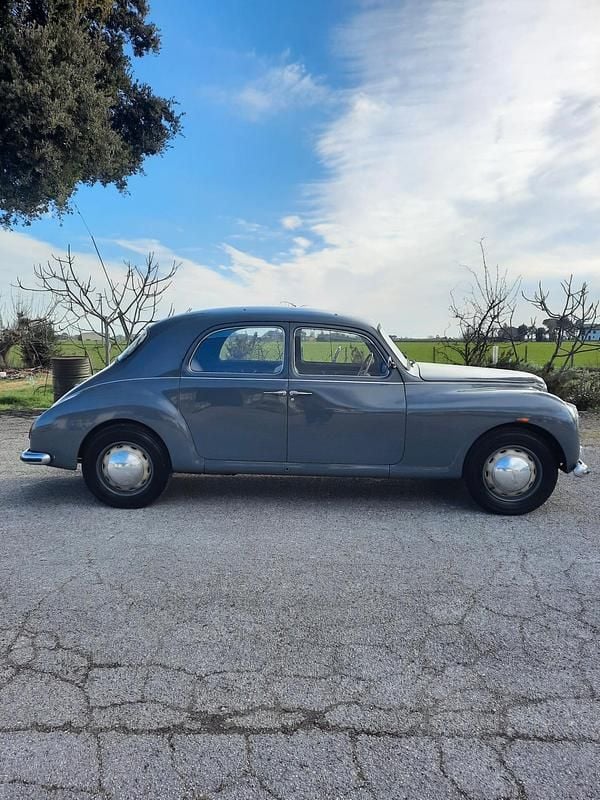 Usata Lancia Aurelia 108 CV (79 kW) 1952 Grigio Berlina