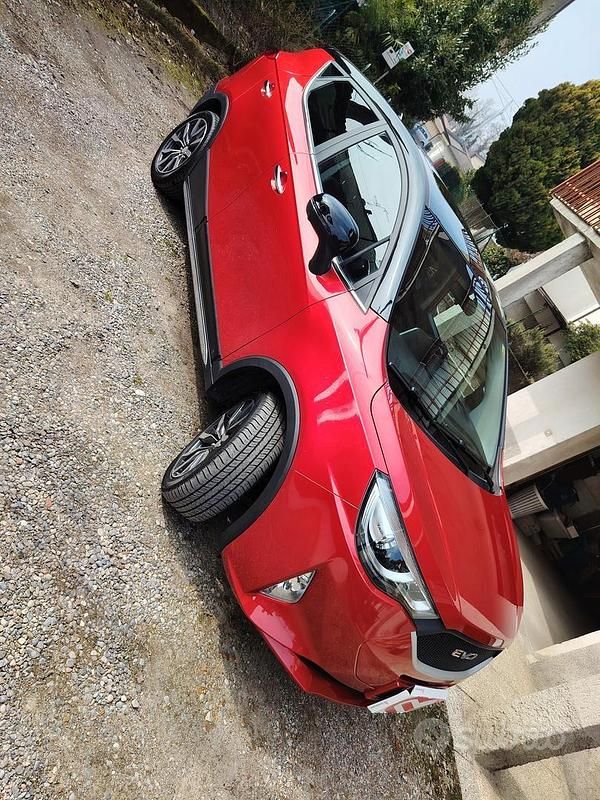 Usata EVO Evo 4 2022 Rosso SUV