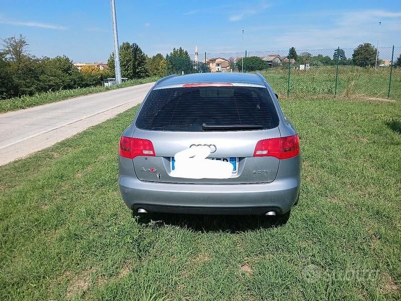 Usata Audi A6 140 CV (102 kW) 2009 Grigio Station wagon