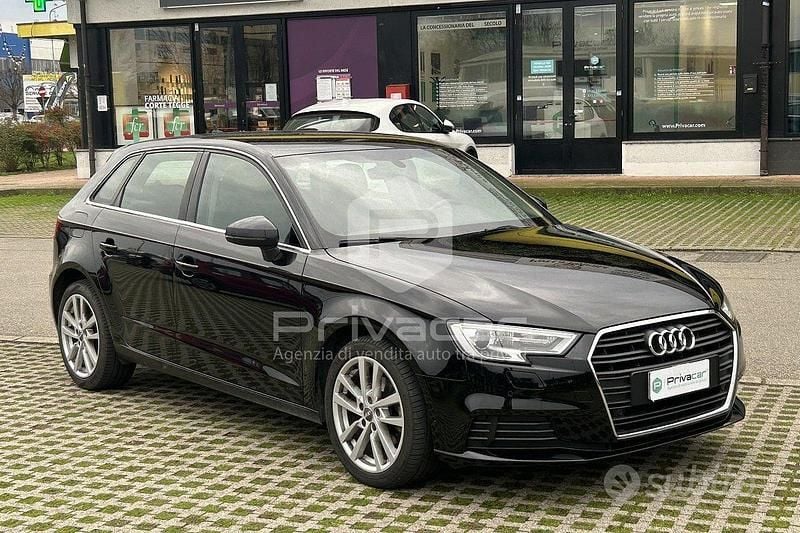 Usata Audi A3 Sportback Business 116 CV (85 kW) 2018 Nero Utilitaria