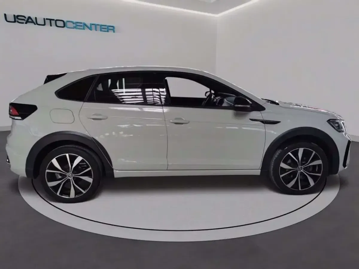 Usata VW Taigo R-line 110 CV (80 kW) 2023 0q bianco puro SUV