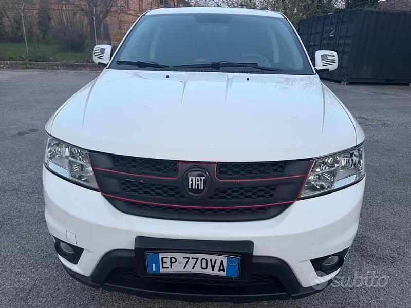 Usata Fiat Freemont 140 CV (102 kW) 2013 Bianco SUV