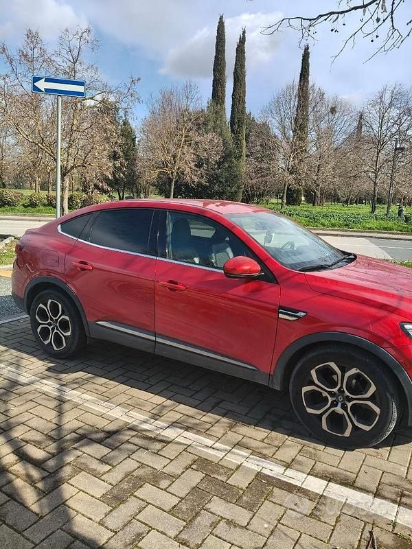 Usata Renault Arkana 94 CV (69 kW) 2023 Rosso SUV