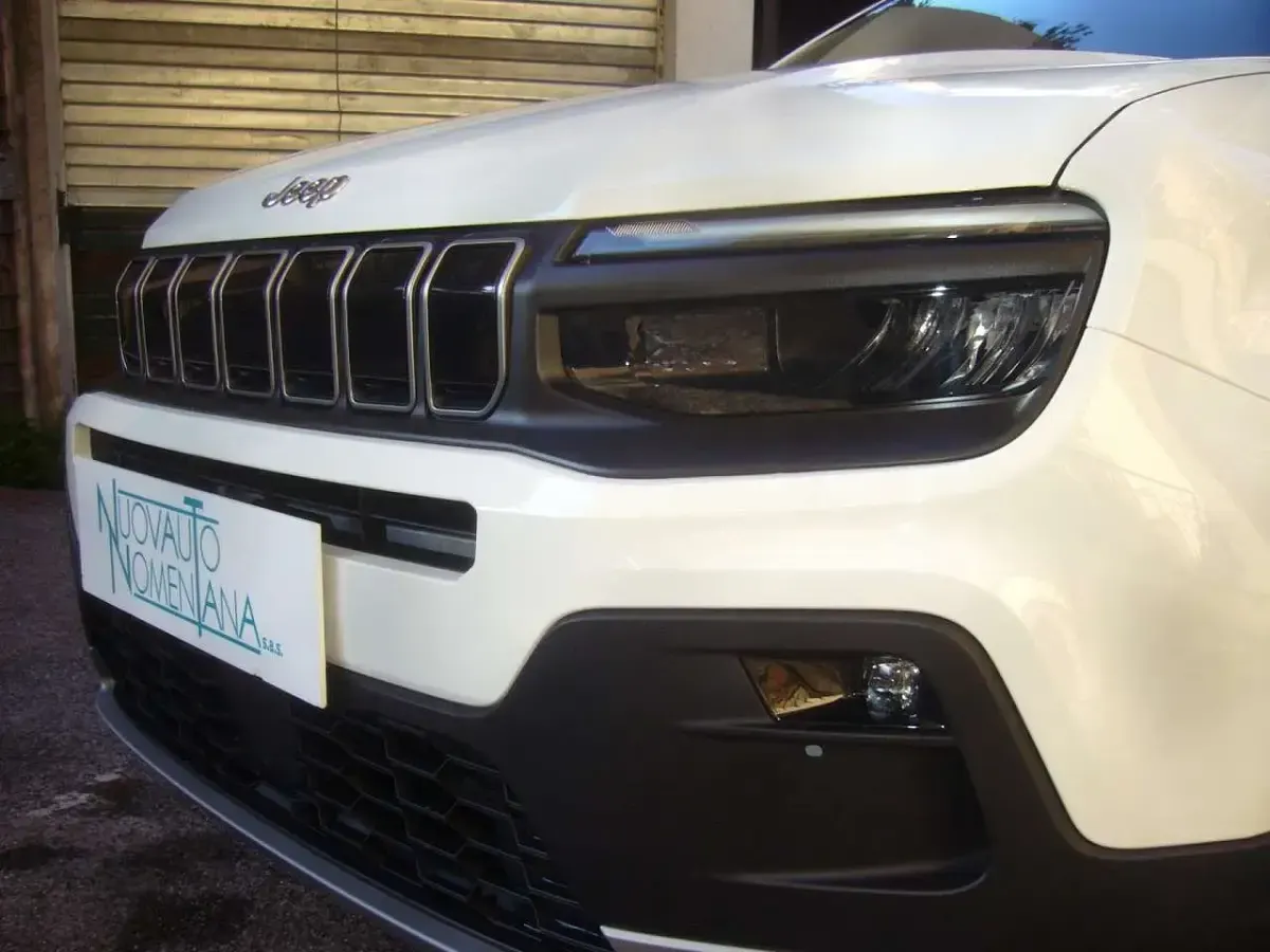 Nuova Jeep Avenger Altitude 101 CV (74 kW) 2025 Bianco SUV