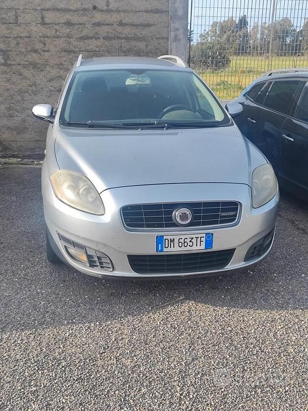 Begagnad Fiat Croma 150 HK (110 kW) 2008 Grå Kombi