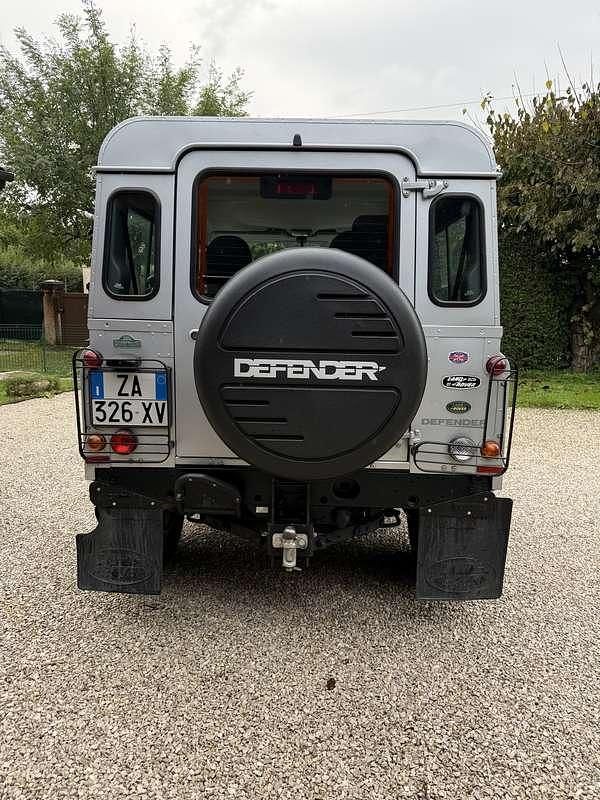 Usata Land Rover Defender S 122 CV (89 kW) 2008 Station wagon