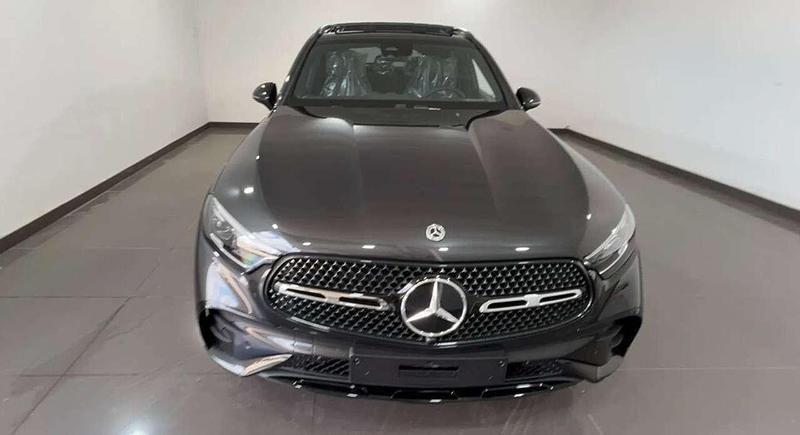 Nuova Mercedes GLC220 AMG line 197 CV (144 kW) 2025 Grigio Coupé