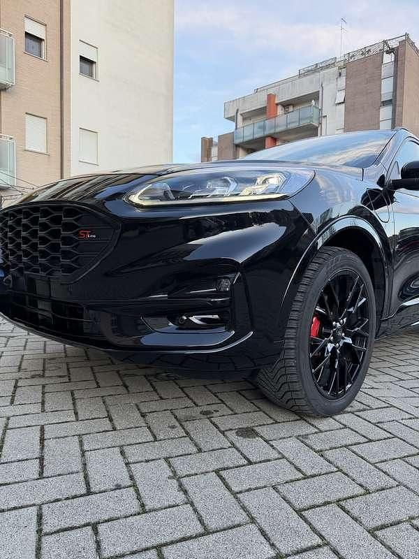 Usata Ford Kuga ST-Line X 152 CV (111 kW) 2023 SUV