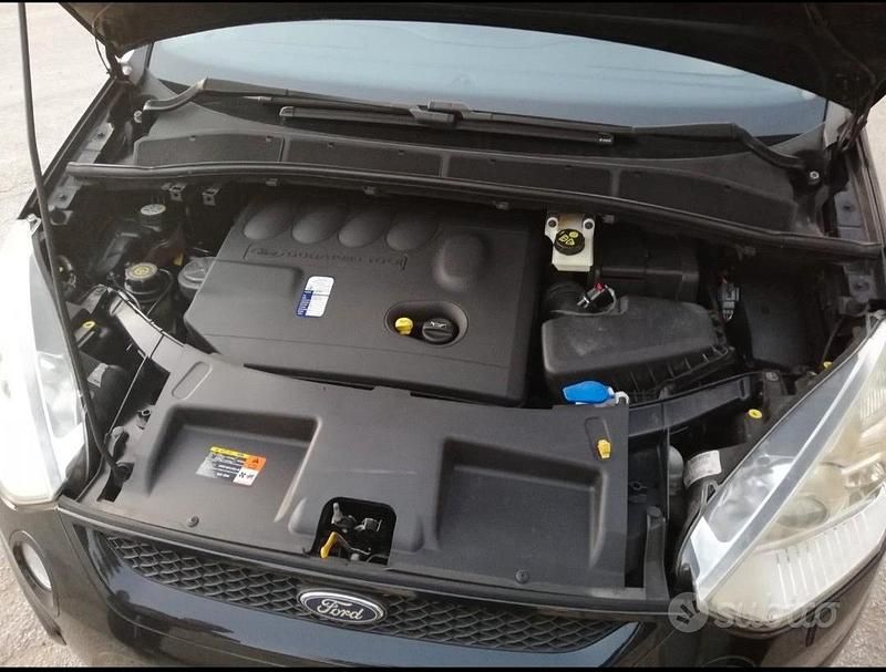 Usata Ford S-MAX Titanium 140 CV (102 kW) 2007 Nero Monovolume