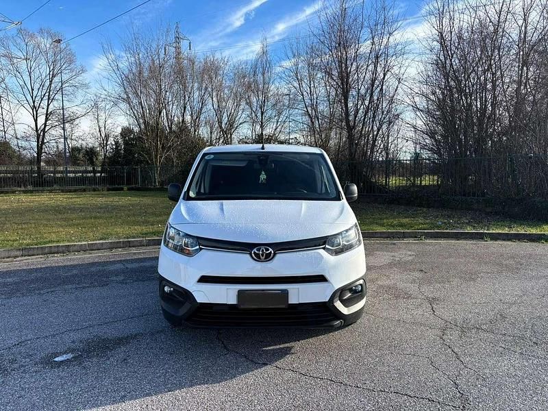 Usata Toyota Proace City City 102 CV (75 kW) 2020 Bianco Monovolume