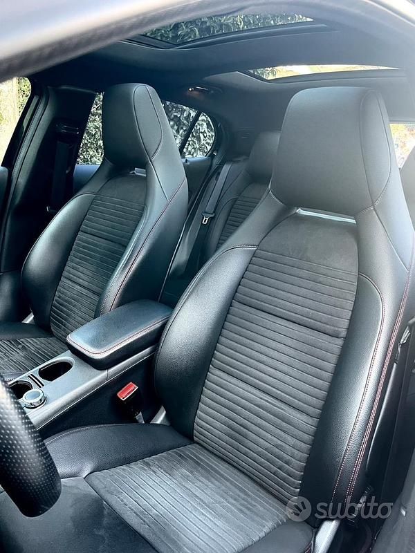 Usata Mercedes GLA200 Premium 136 CV (100 kW) 2017 Nero SUV