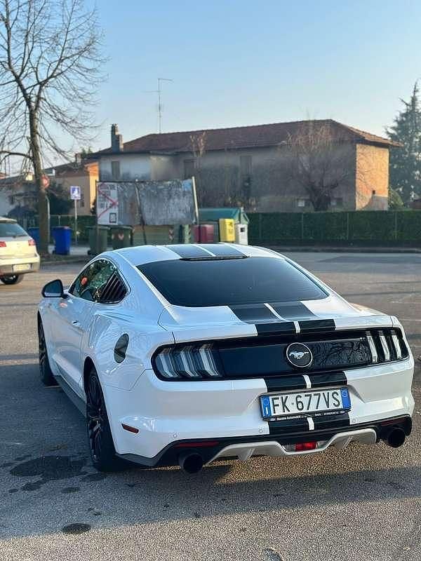 Usata Ford Mustang Convertible 317 CV (233 kW) 2017 Coupé