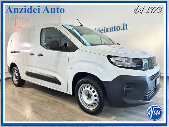 Usata Opel Combo 102 CV (75 kW) 2025 Bianco pastello Monovolume